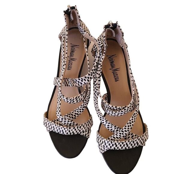Neiman Marcus Strappy Wedge Sandal Size 6.5 - Picture 13 of 13